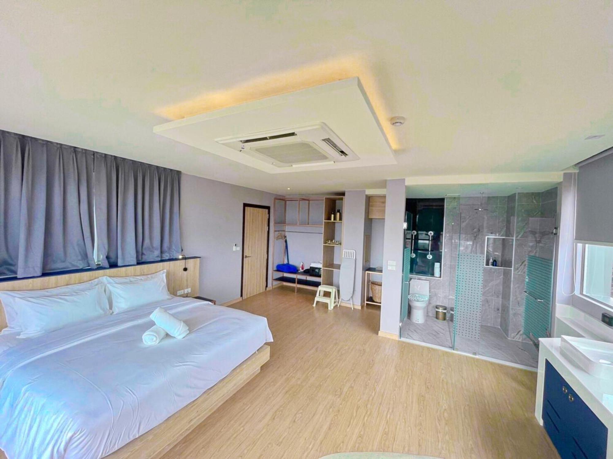 Hotel The Blue - Sha 3*